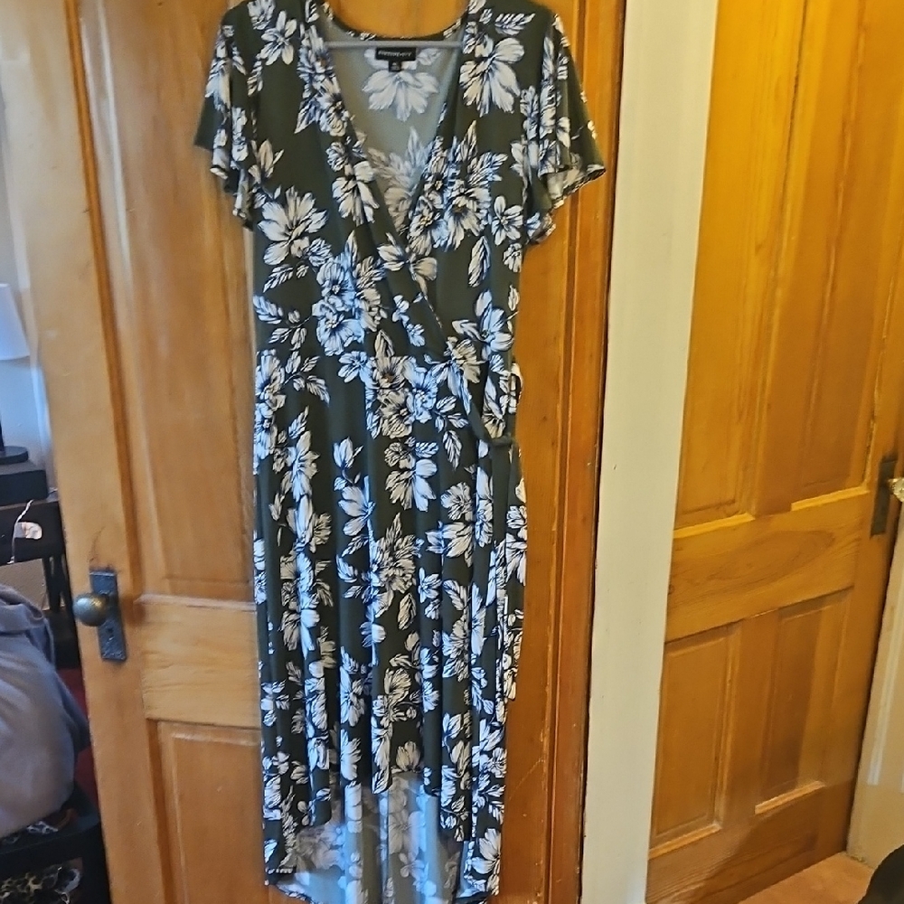 Floral Wrap Dress in Green and White